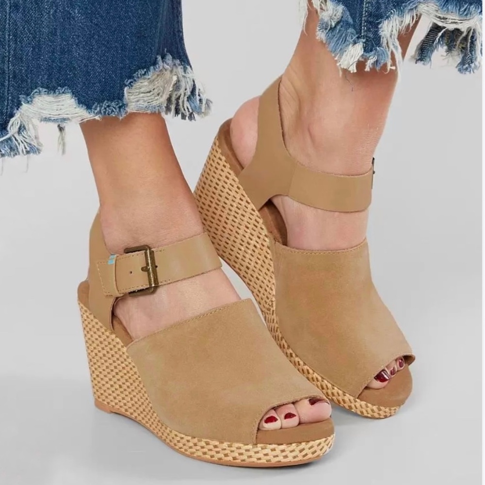 Toms Tropez sandals, women’s size 11